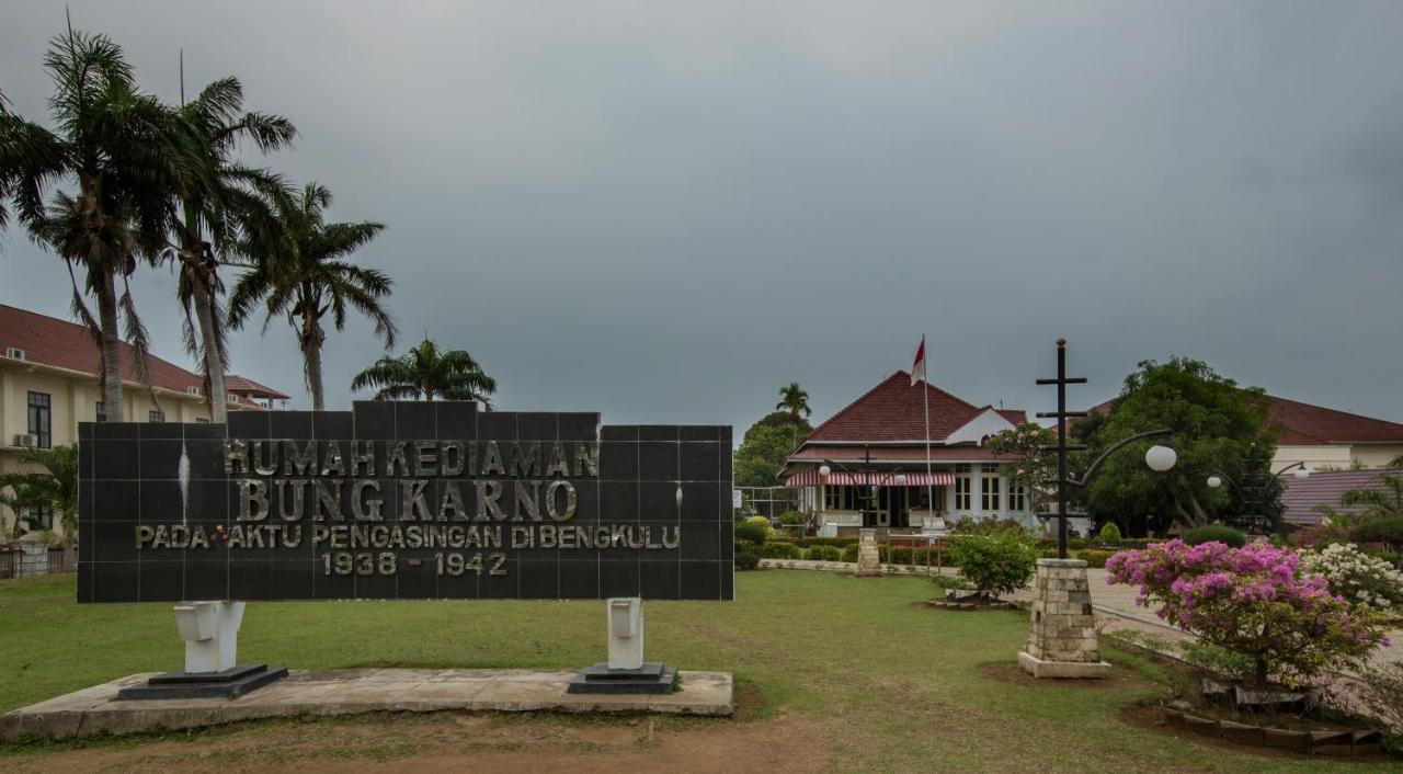 Amaris Hotel Bengkulu Exteriör bild